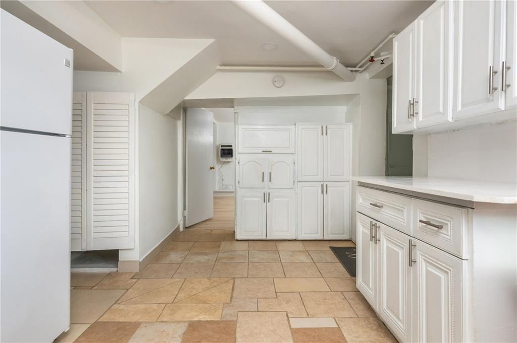 1058 Birch Street SW