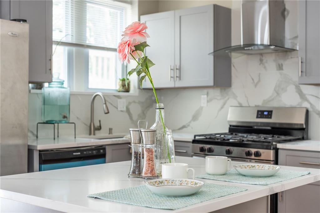 1058 Birch Street SW