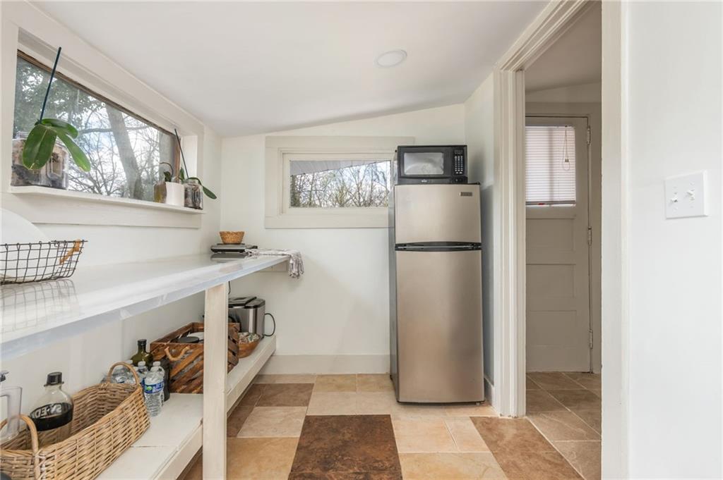 1058 Birch Street SW