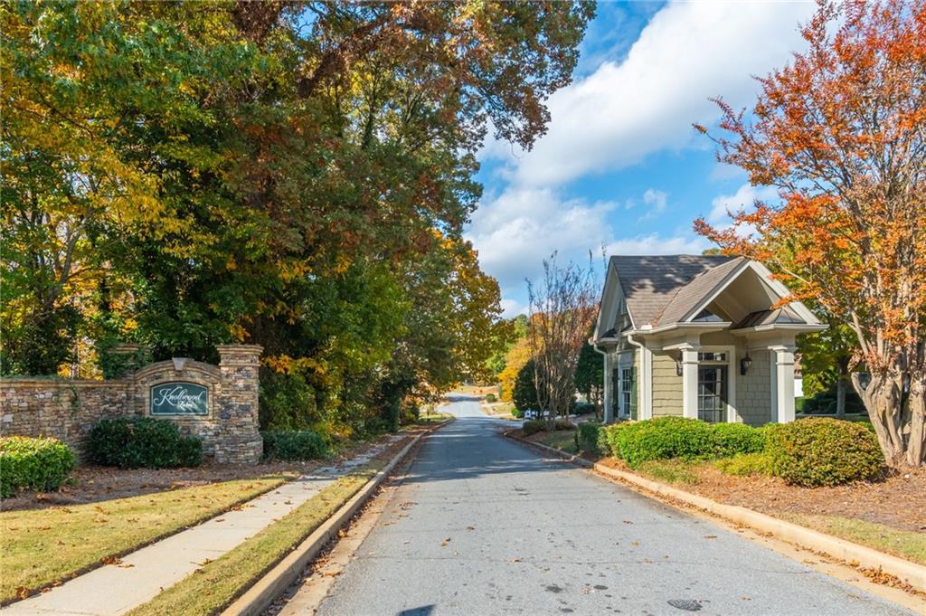 1331 Dayspring Trace