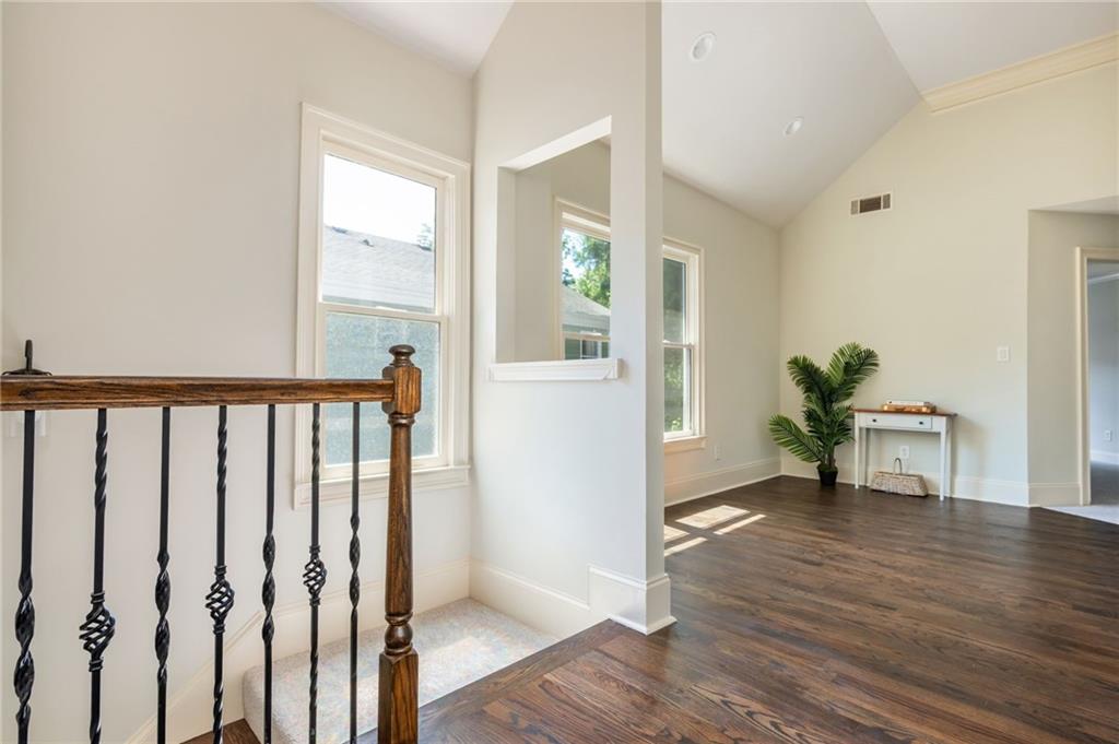 183 Vanira Avenue SE