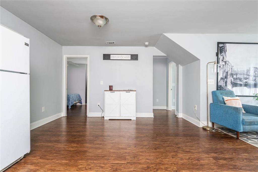 2195 Pinetree Drive