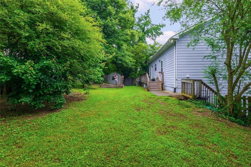 2195 Pinetree Drive