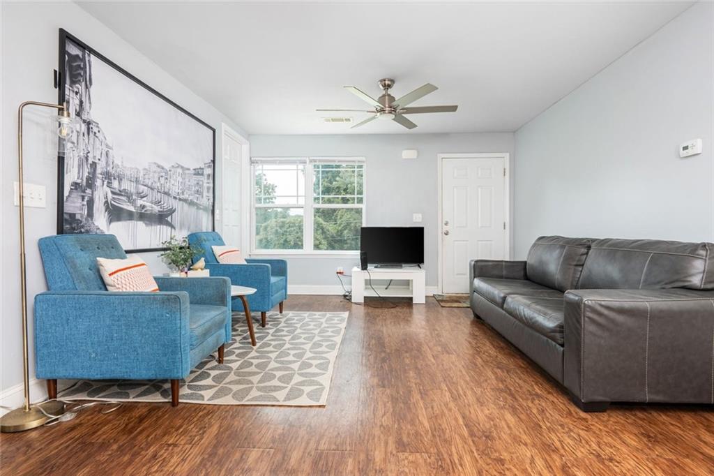 2195 Pinetree Drive