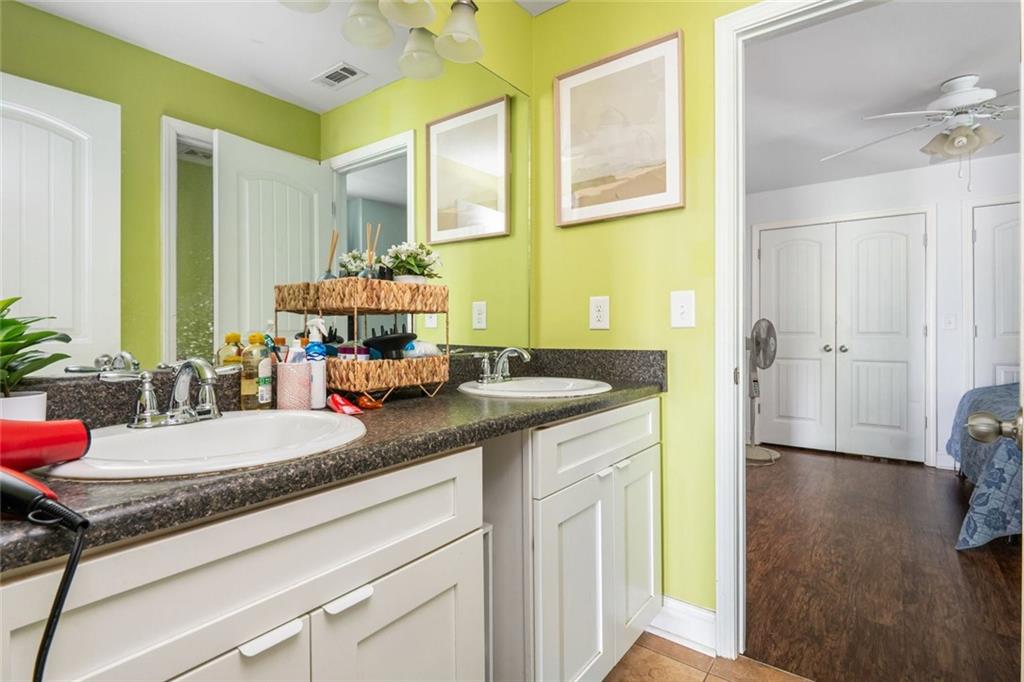 2195 Pinetree Drive