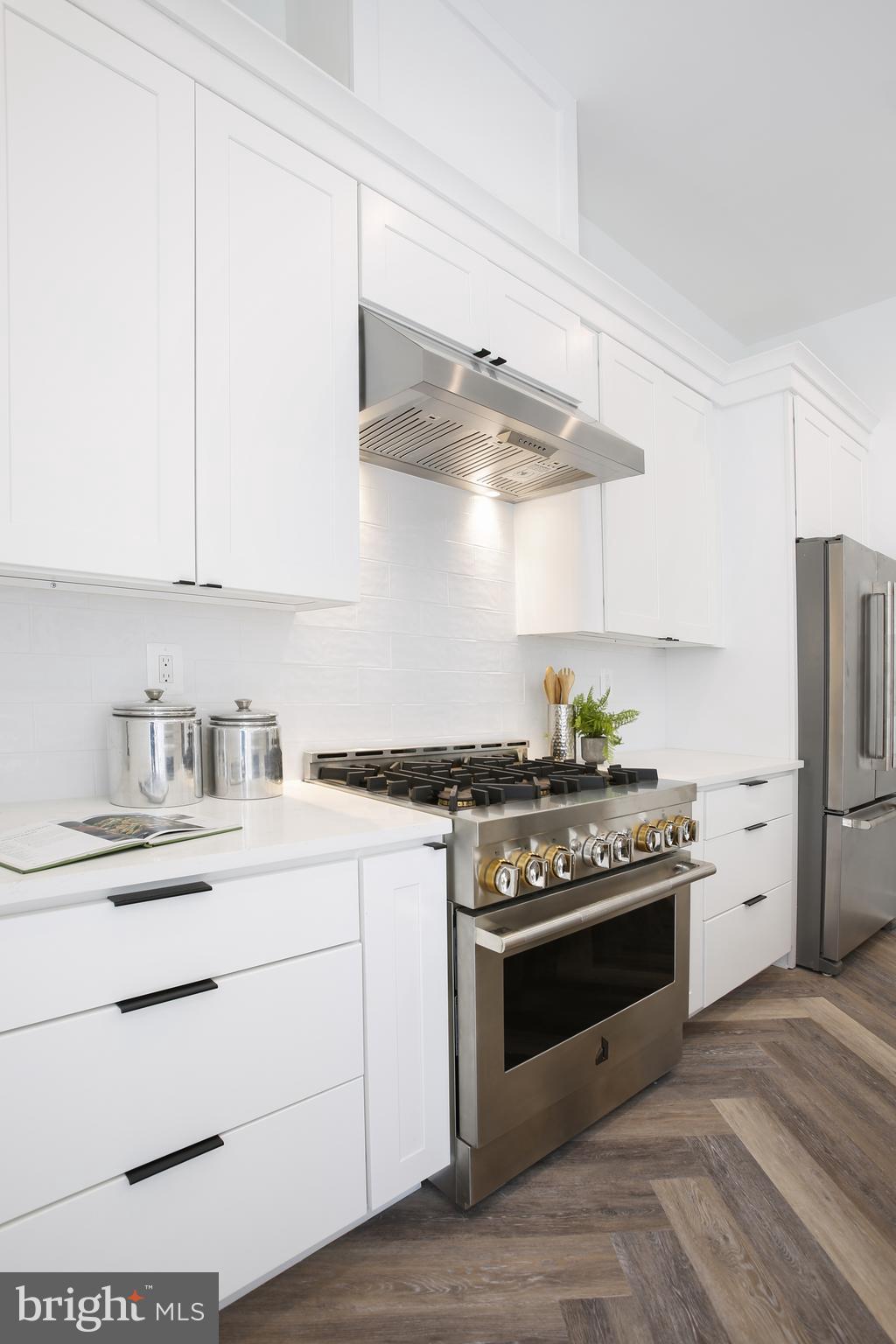 817 S STREET NW Unit: 101