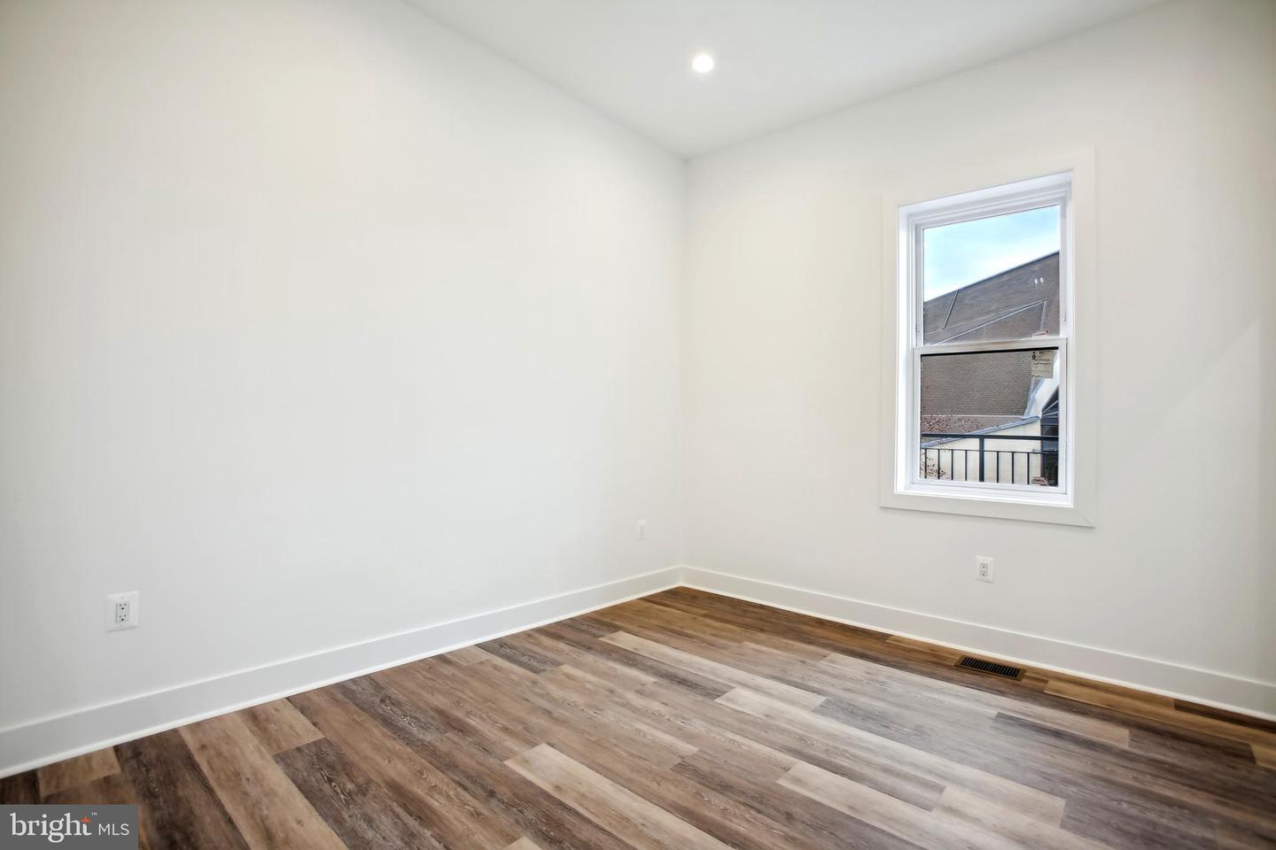 817 S STREET NW Unit: 201