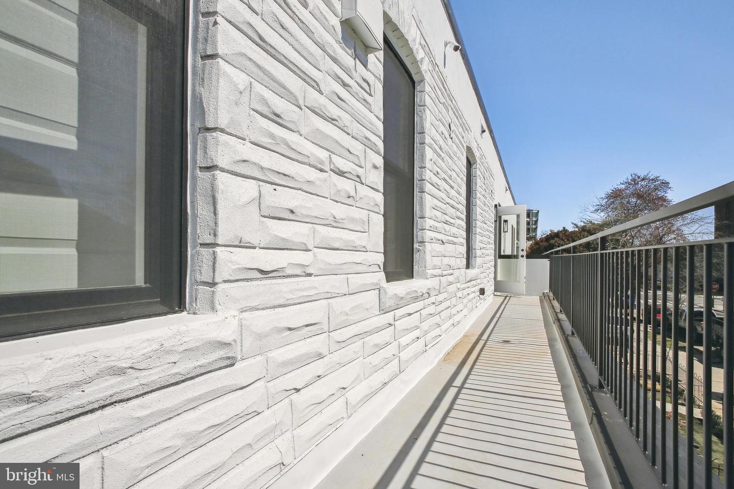 817 S STREET NW Unit: 201