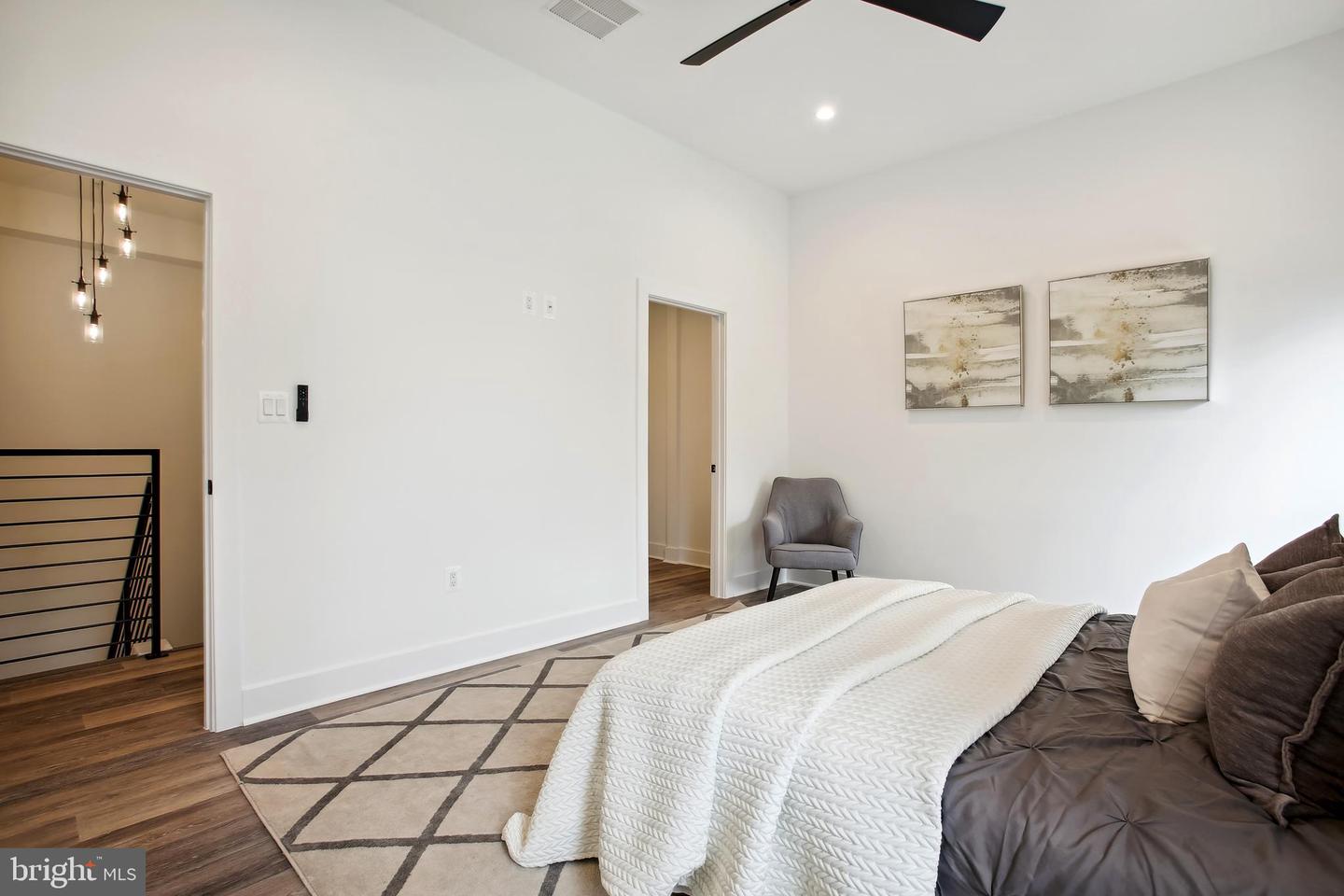 817 S STREET NW Unit: 201