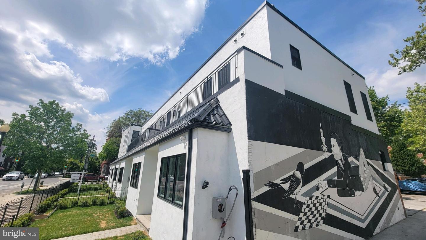 817 S STREET NW Unit: 201