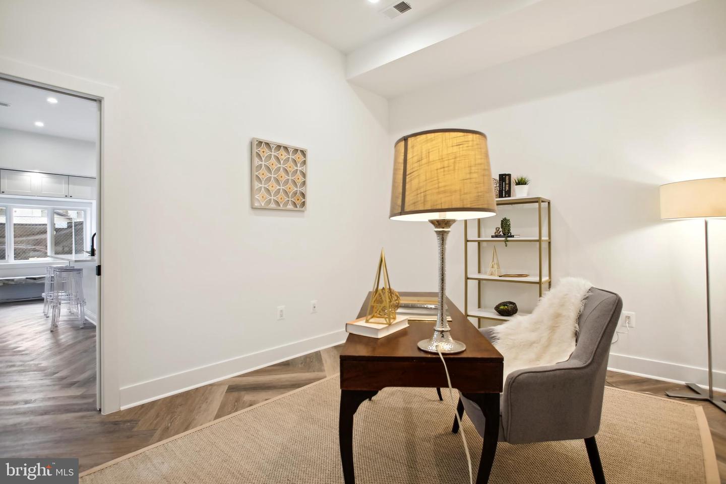 817 S STREET NW Unit: 201