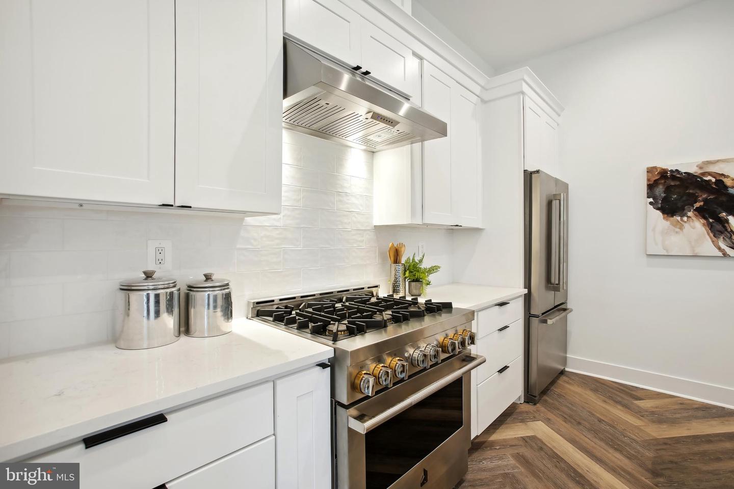 817 S STREET NW Unit: 201