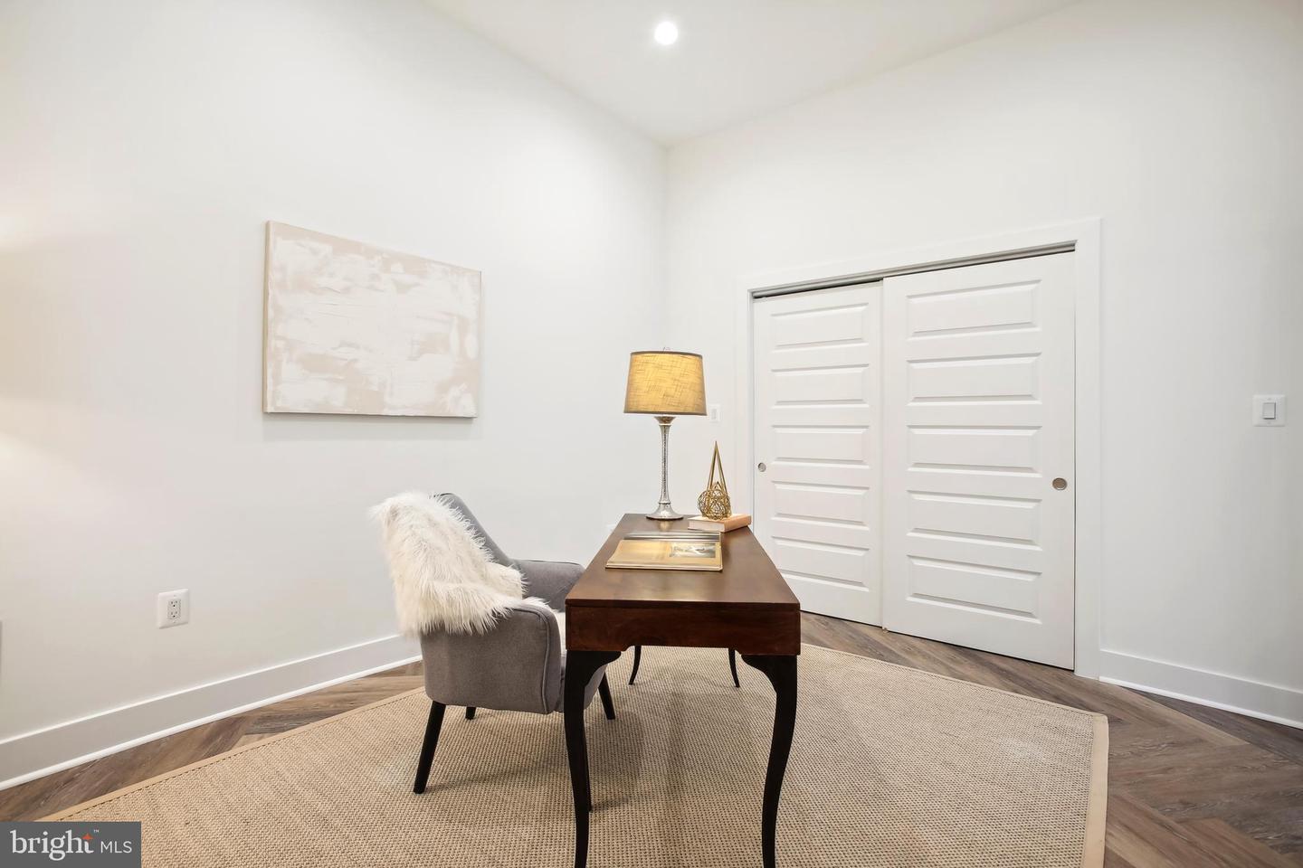 817 S STREET NW Unit: 201