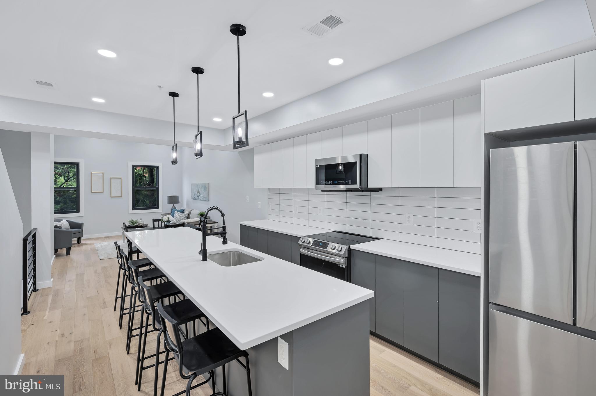 1552 8th STREET NW Unit: UNIT 2