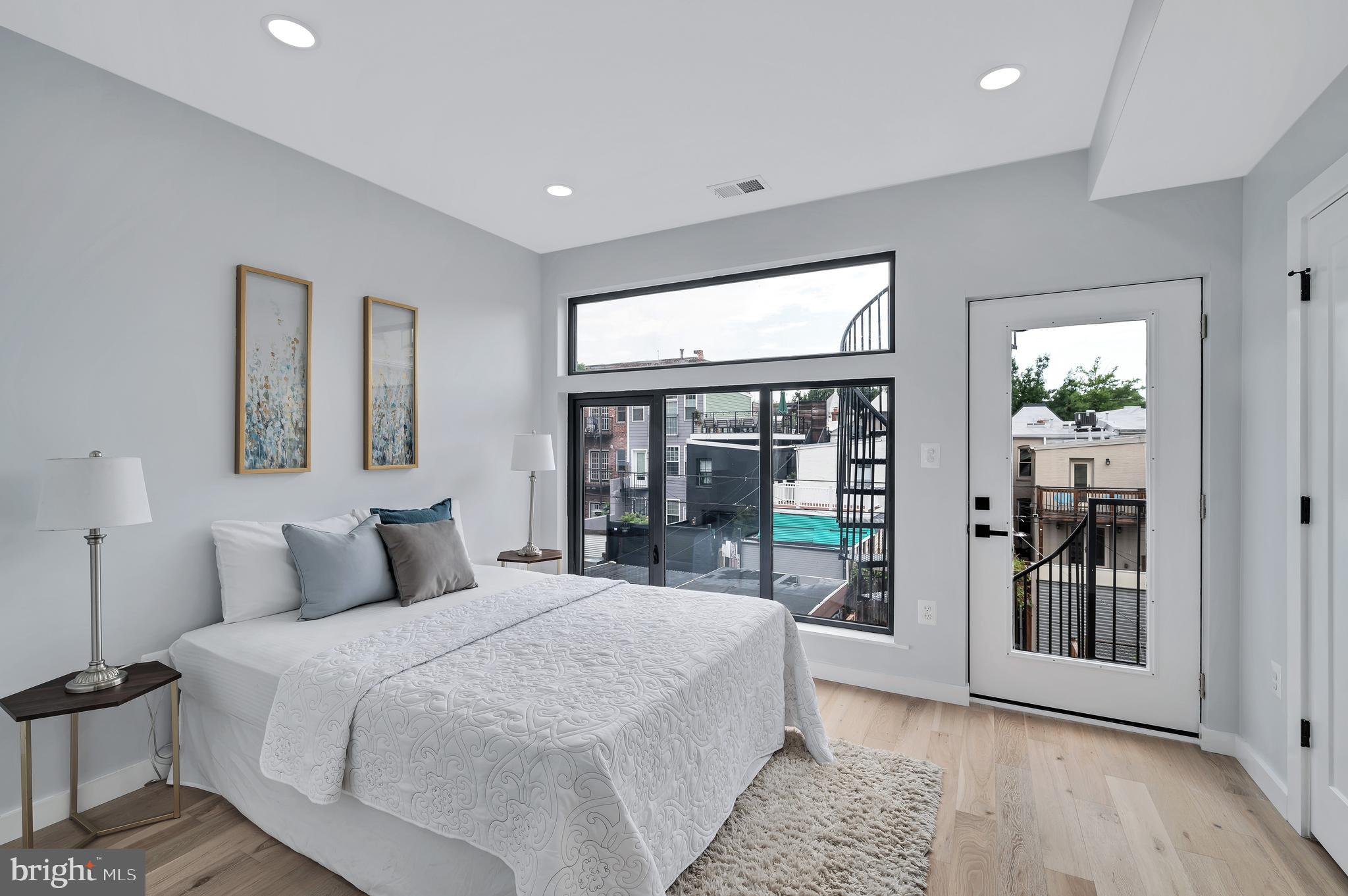 1552 8th STREET NW Unit: UNIT 2