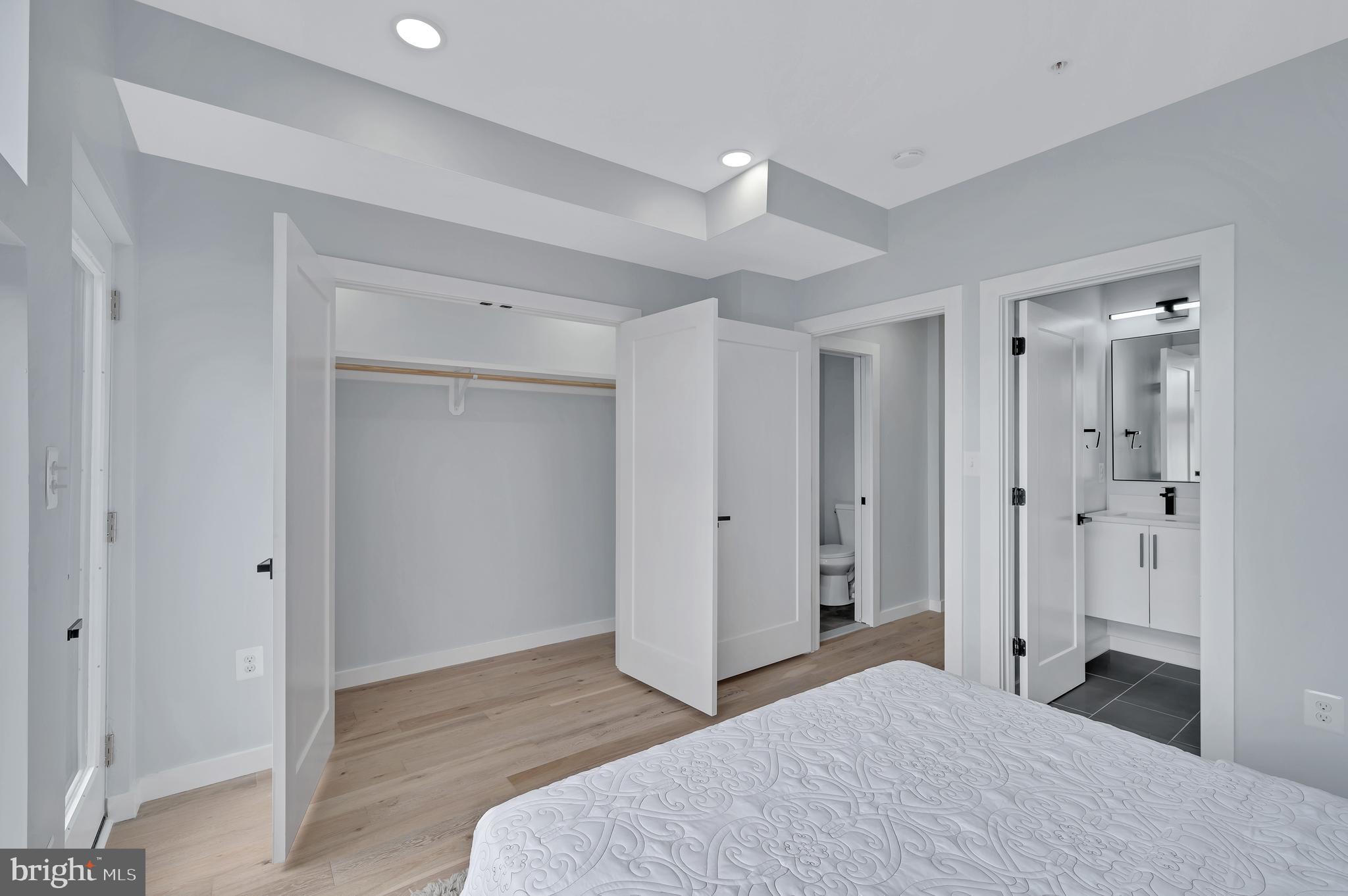 1552 8th STREET NW Unit: UNIT 2