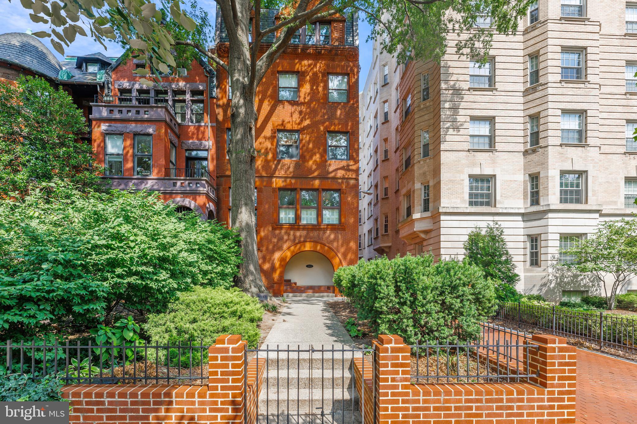 1813 16TH STREET NW Unit: 1A