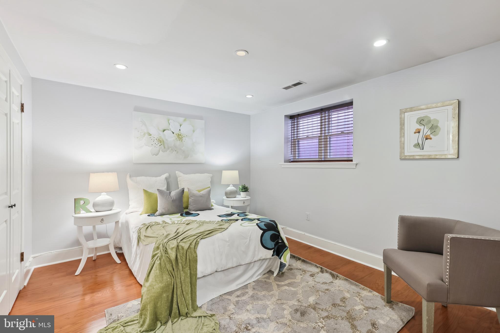 1813 16TH STREET NW Unit: 1A