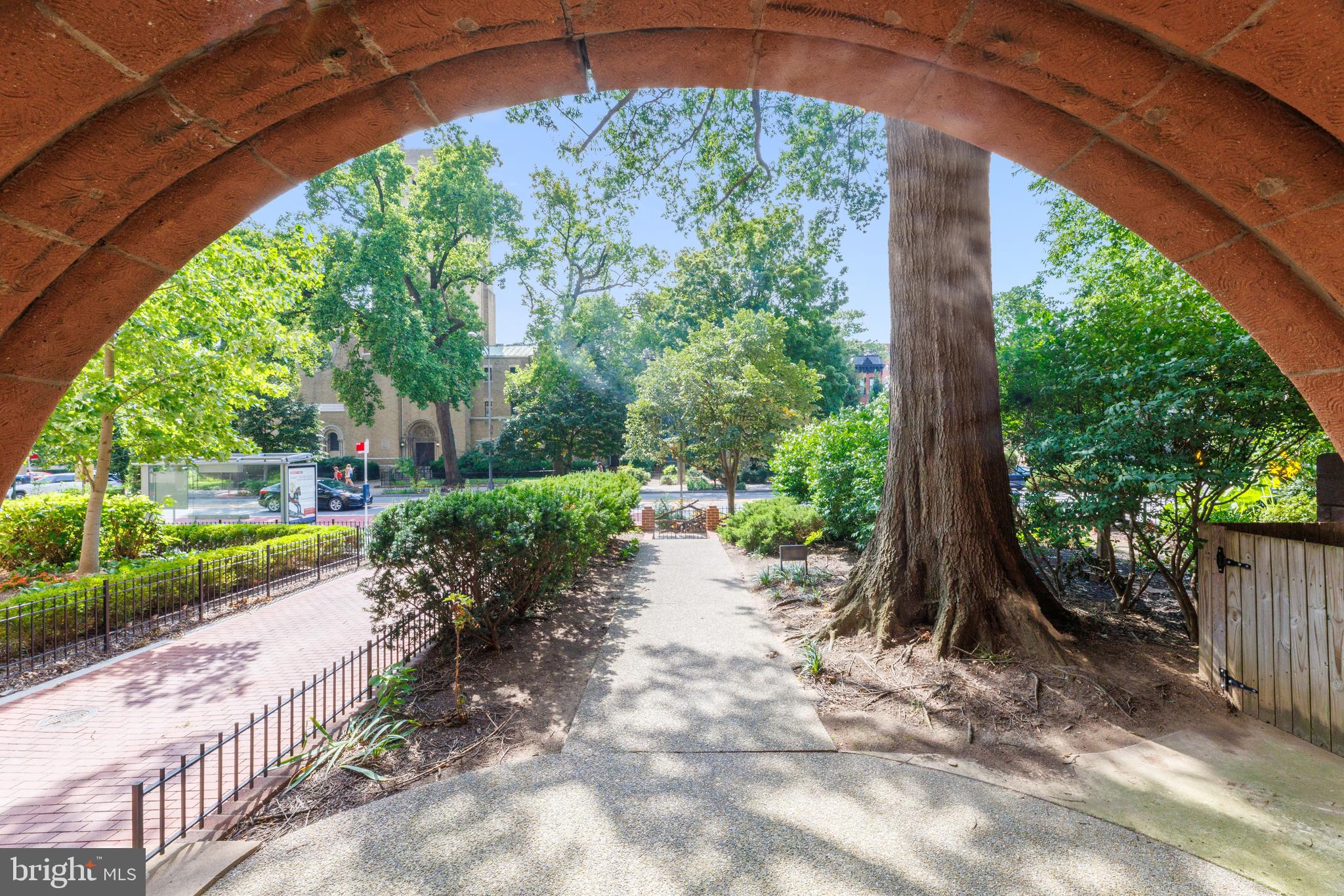 1813 16TH STREET NW Unit: 1A
