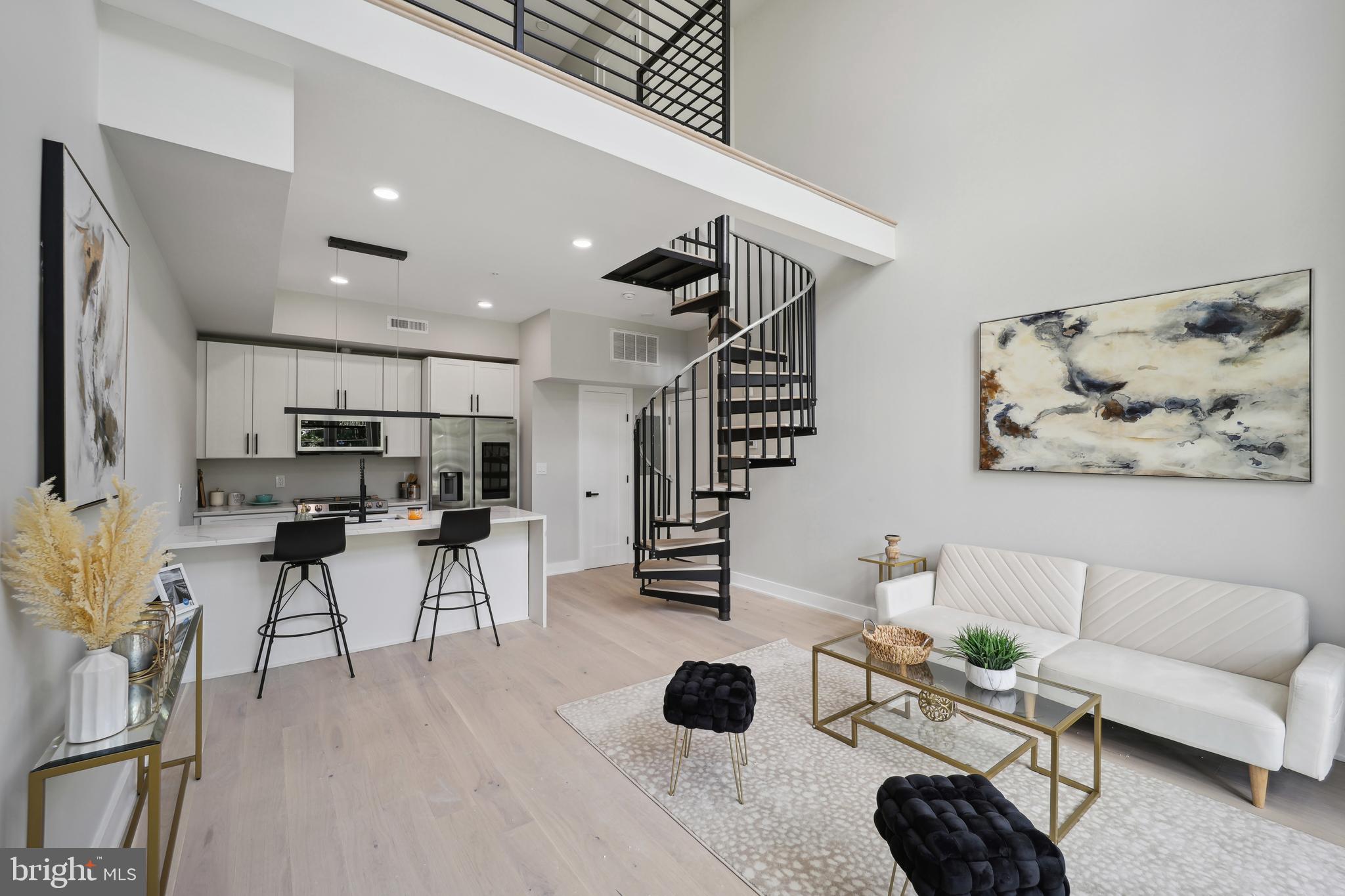 2213 M STREET NE Unit: 202