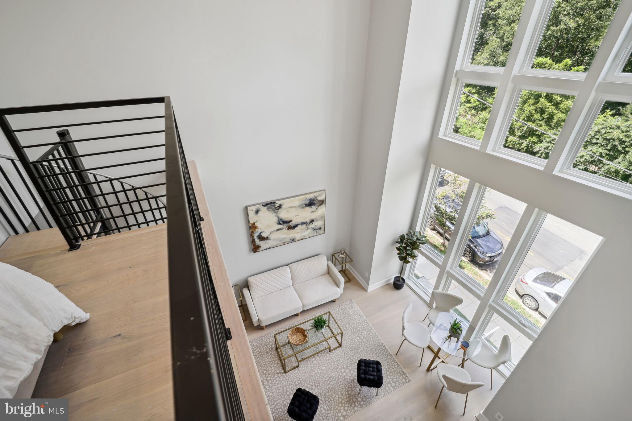 2213 M STREET NE Unit: 202