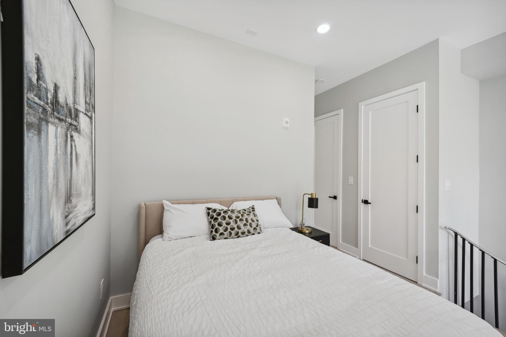 2213 M STREET NE Unit: 202