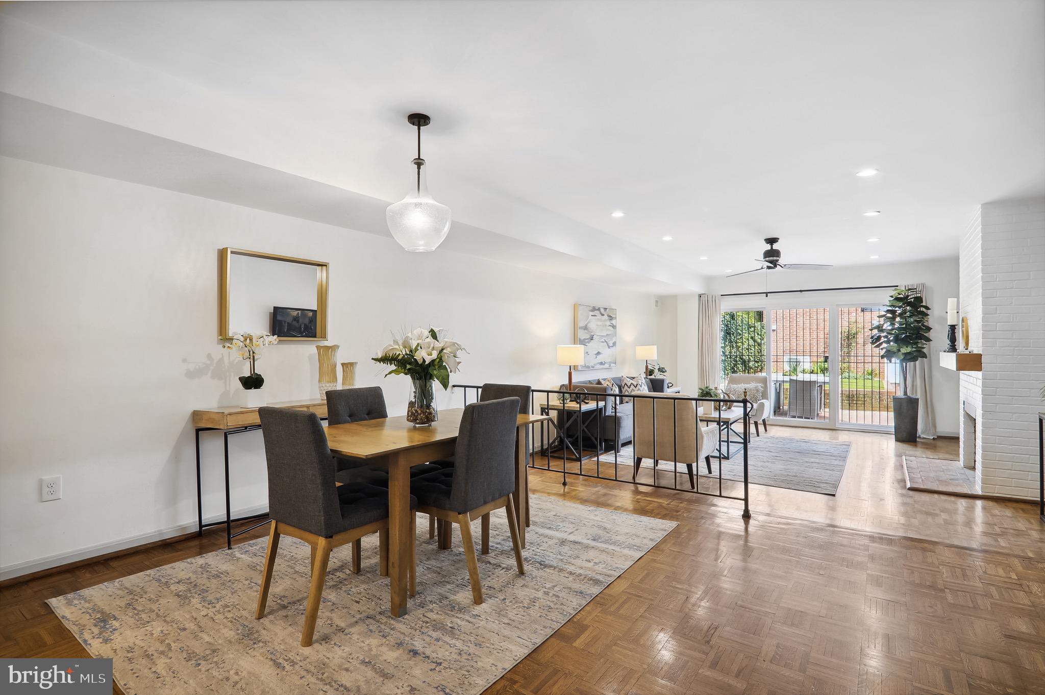 322 8th STREET SE