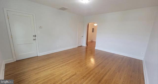 4009 8TH STREET NE Unit: 2