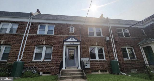 4009 8TH STREET NE Unit: 2