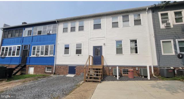 4009 8TH STREET NE Unit: 2