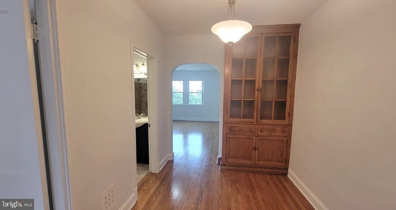 4009 8TH STREET NE Unit: 4