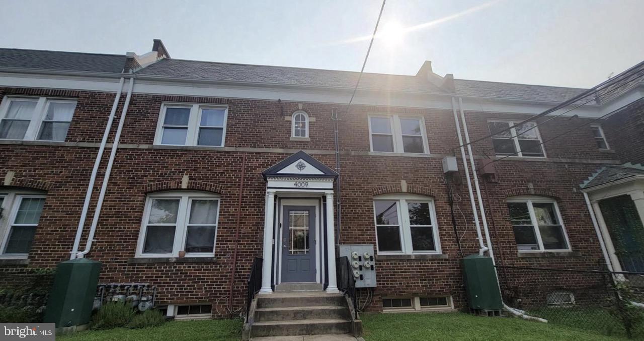 4009 8TH STREET NE Unit: 4