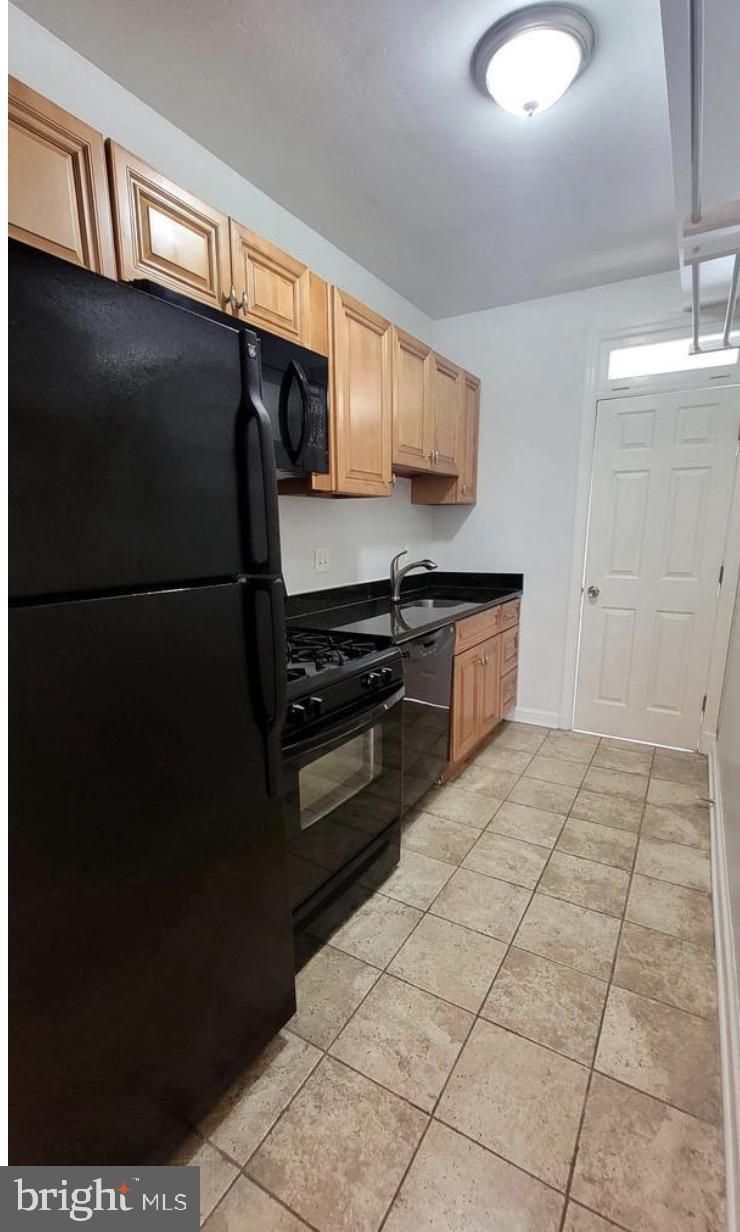 4009 8TH STREET NE Unit: 4