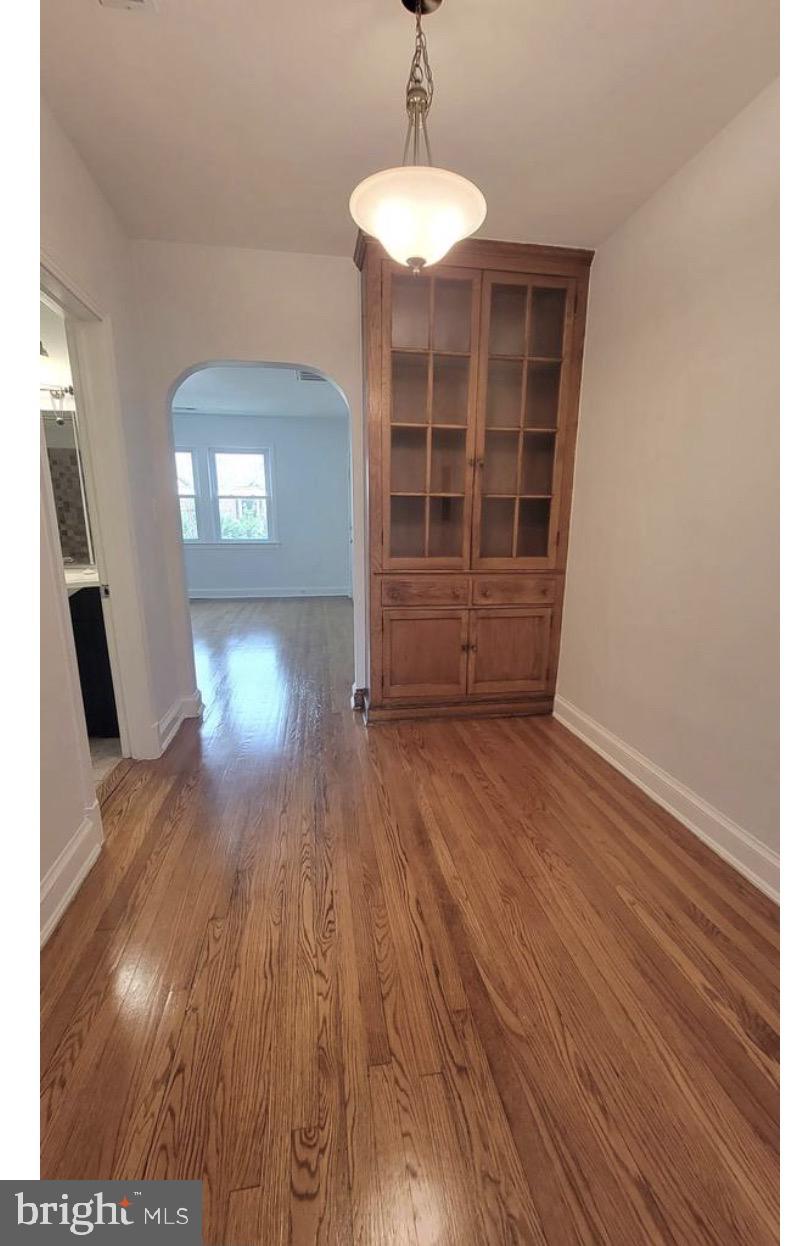 4009 8TH STREET NE Unit: 4
