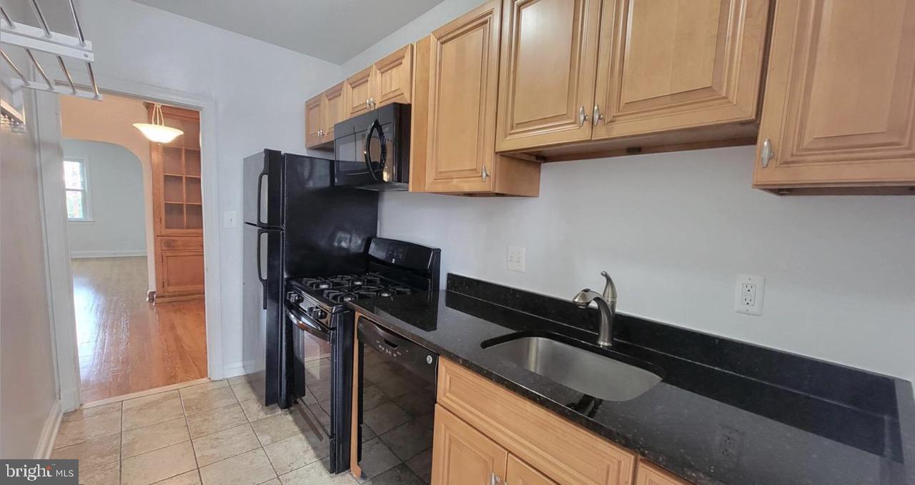4009 8TH STREET NE Unit: 4
