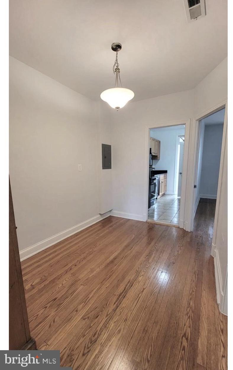 4009 8TH STREET NE Unit: 4