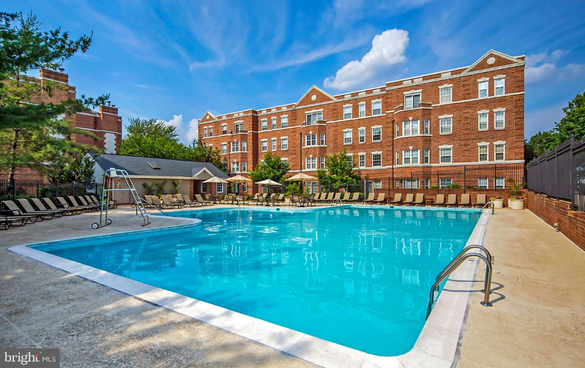 3821 Porter STREET NW Unit: 304