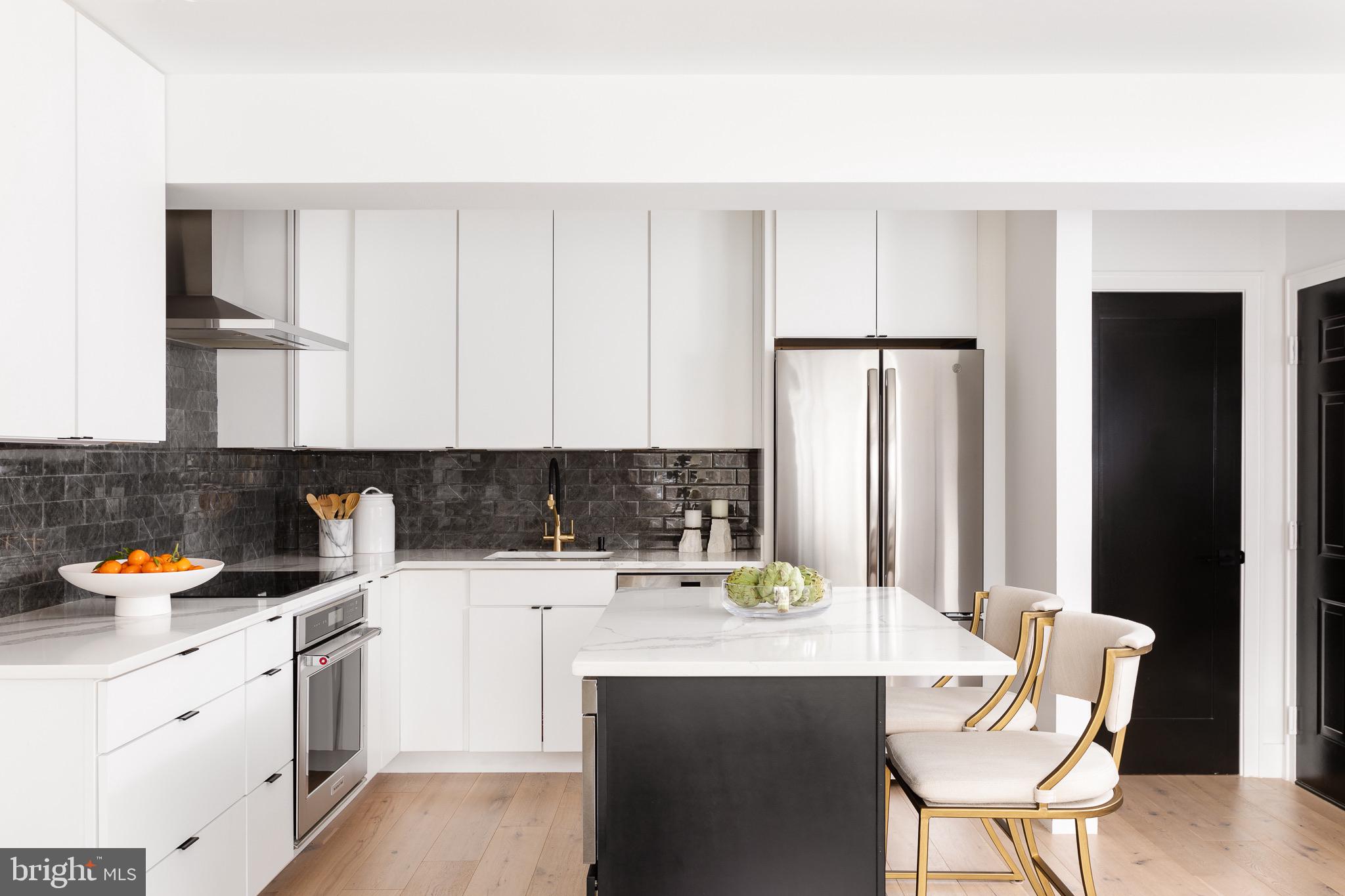 3821 Porter STREET NW Unit: 304