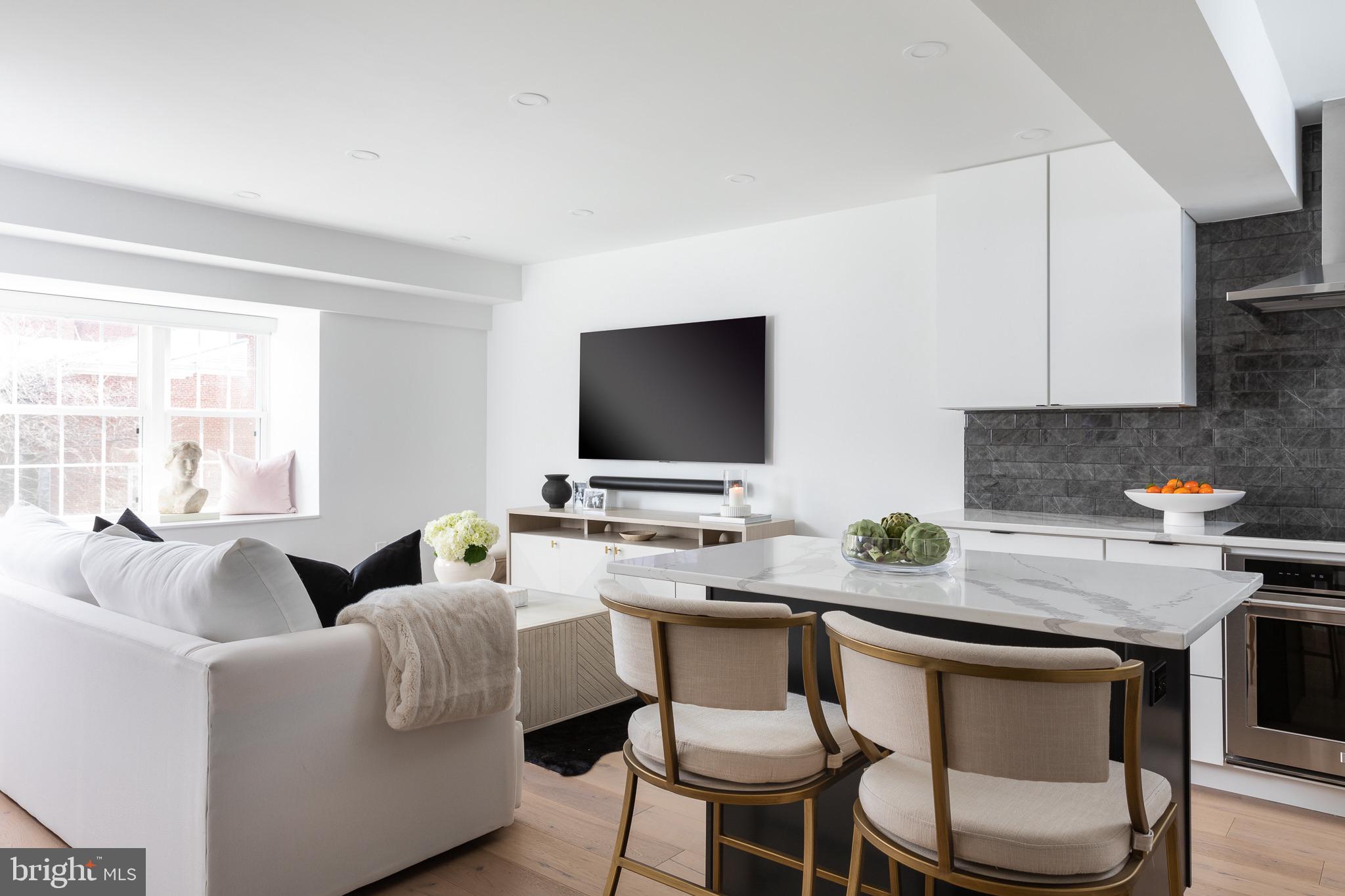 3821 Porter STREET NW Unit: 304