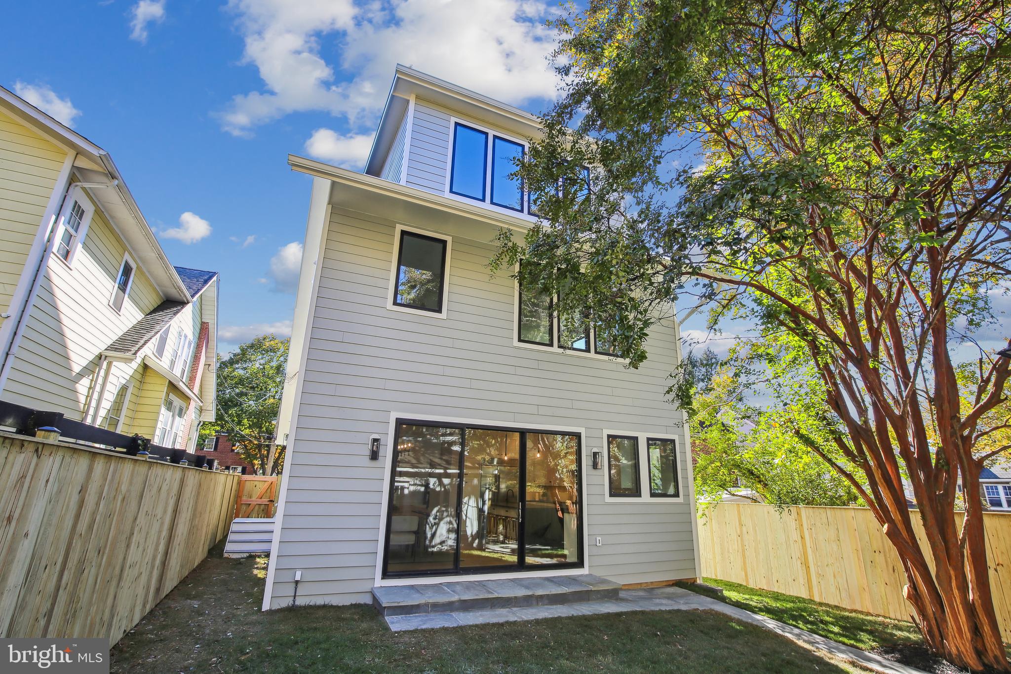 3421 Northampton STREET NW