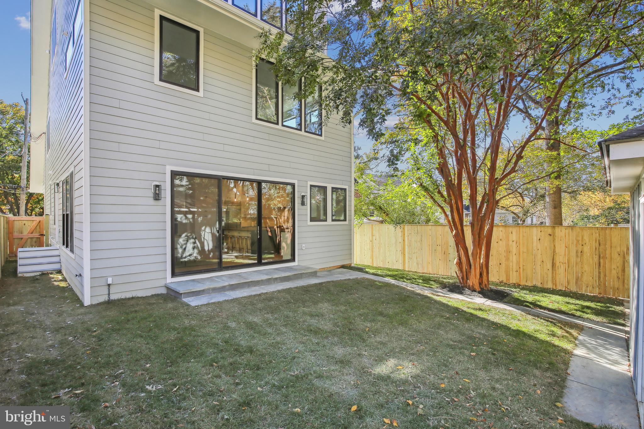 3421 Northampton STREET NW