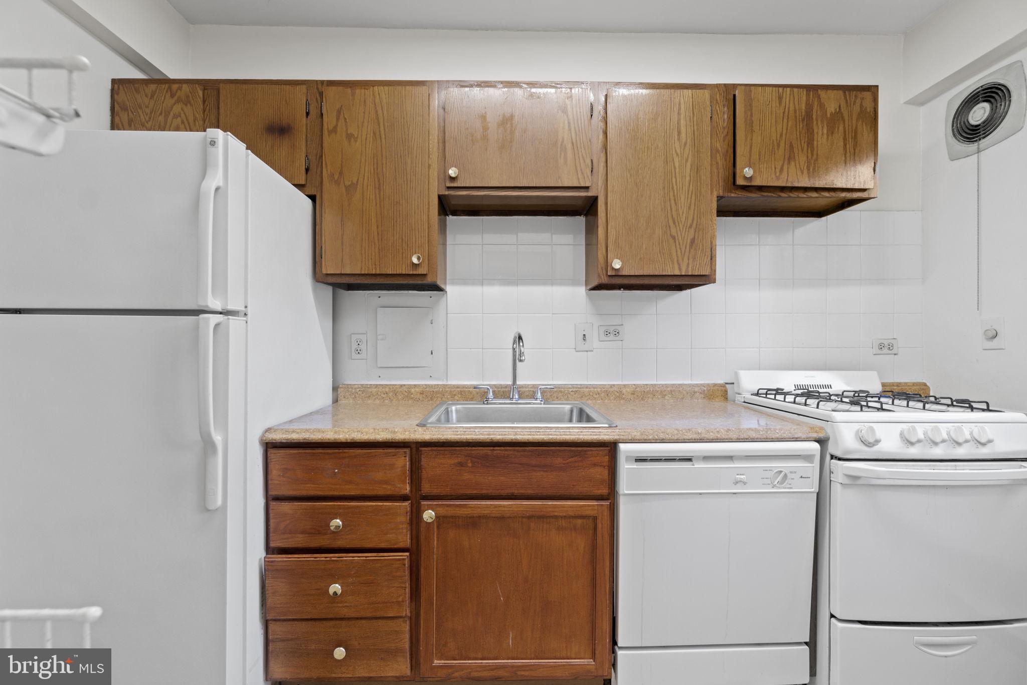 3601 Wisconsin Ave NW #106