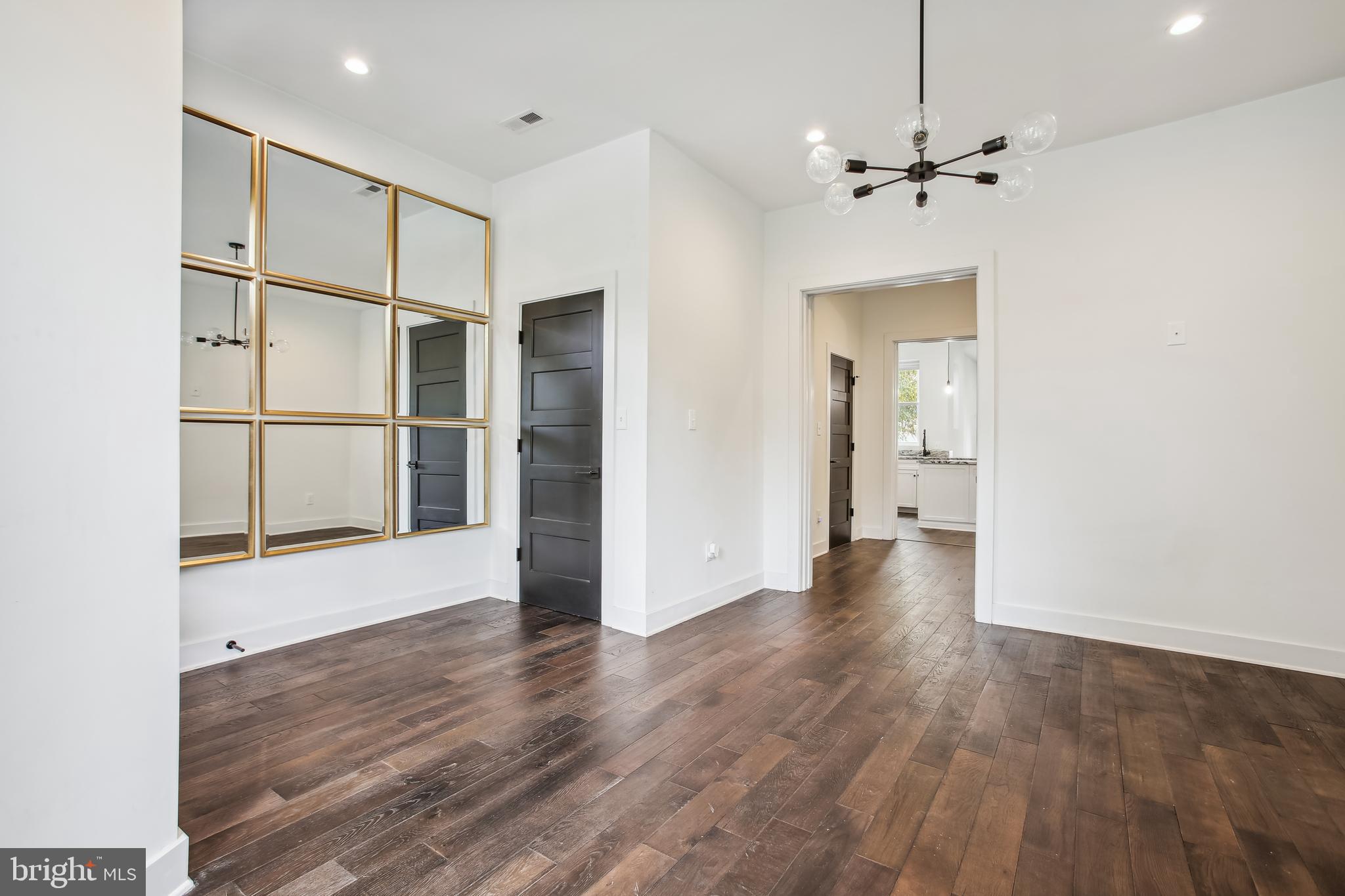 15 R STREET NE Unit: A