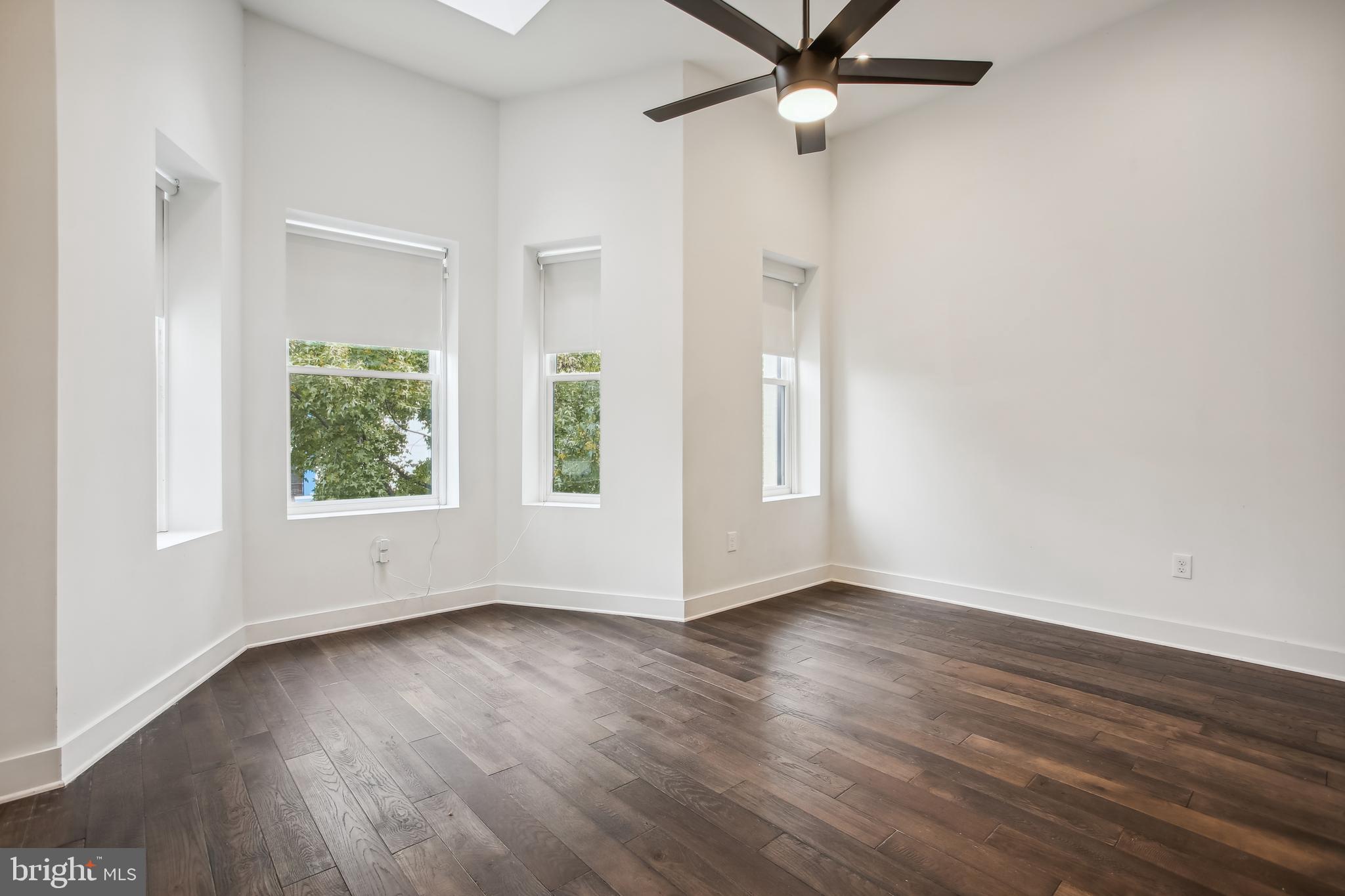 15 R STREET NE Unit: A