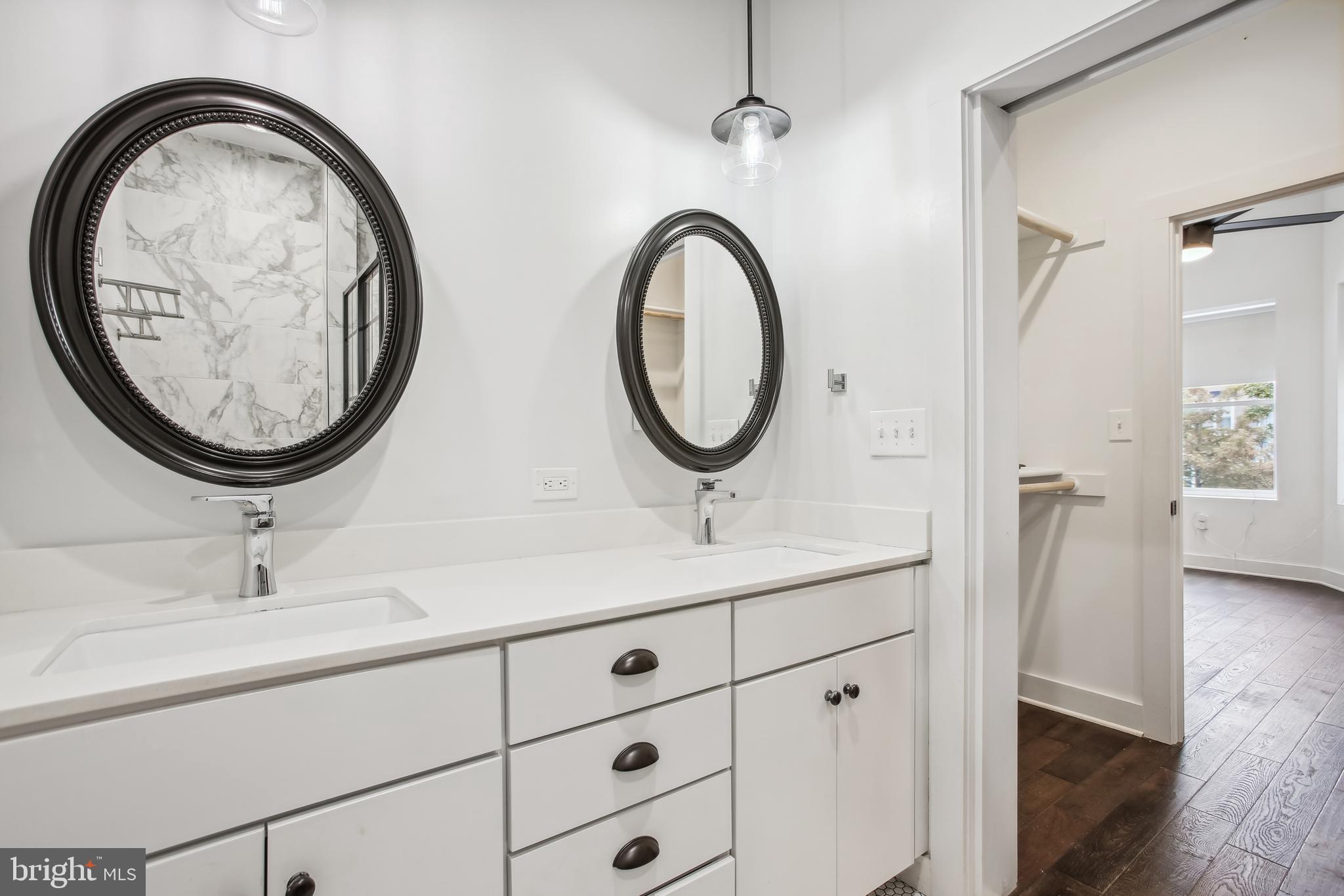 15 R STREET NE Unit: A