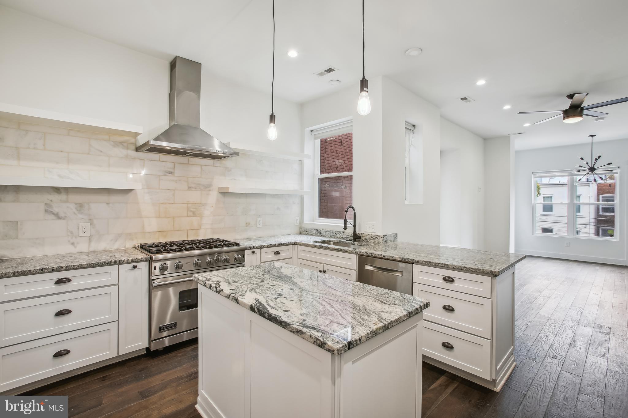 15 R STREET NE Unit: A