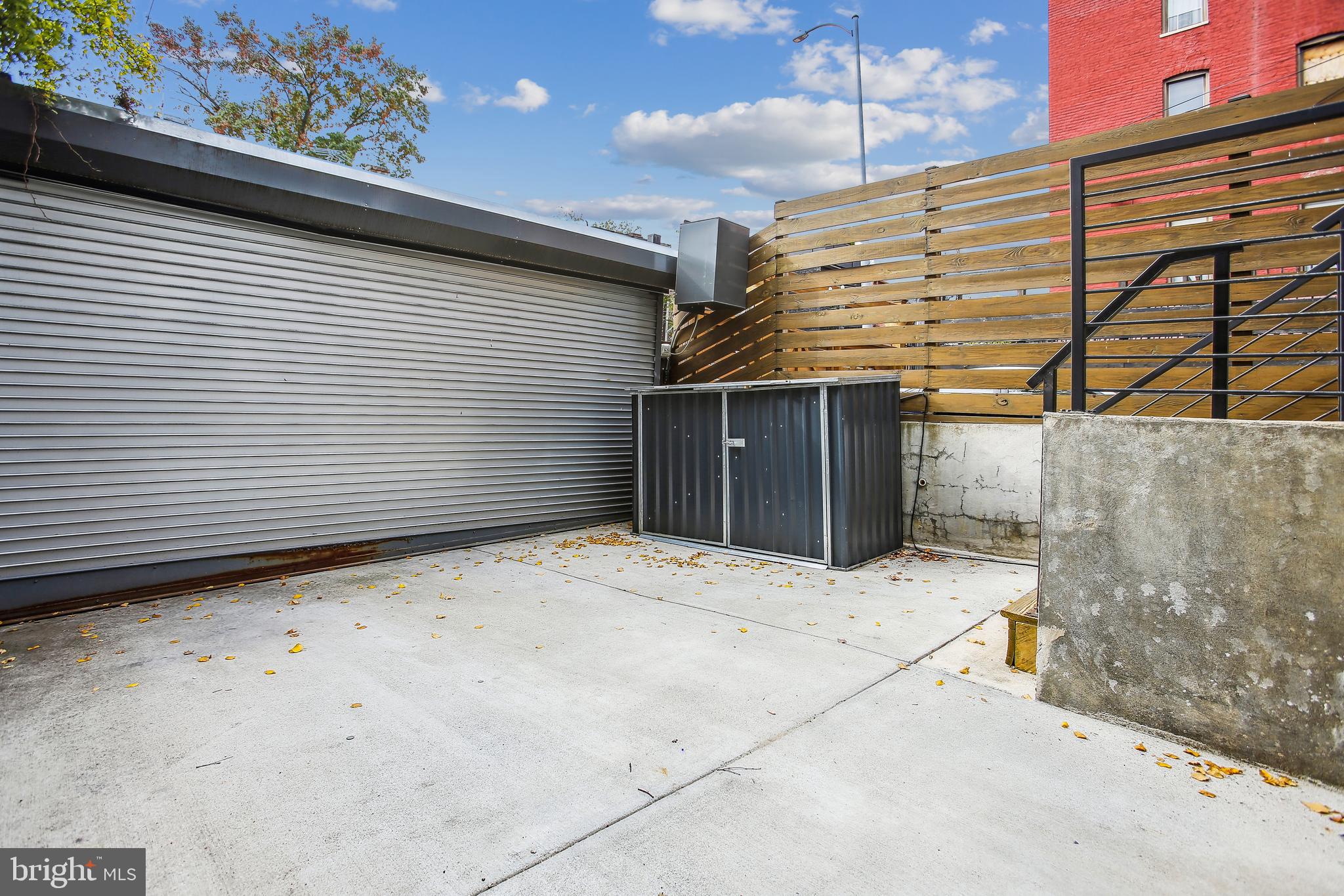 15 R STREET NE Unit: A