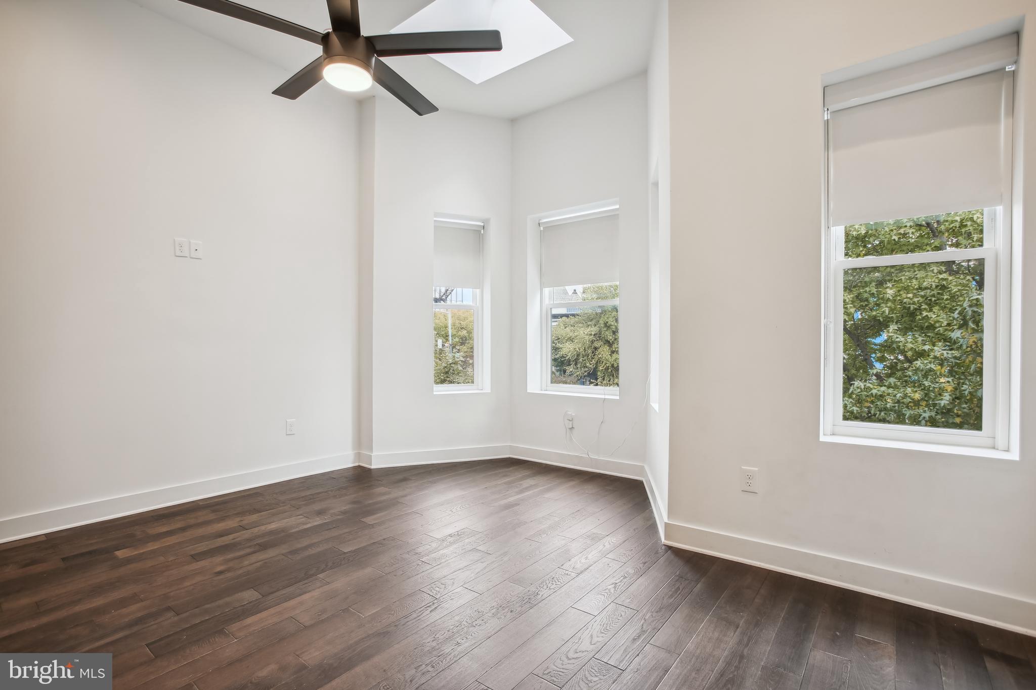 15 R STREET NE Unit: A