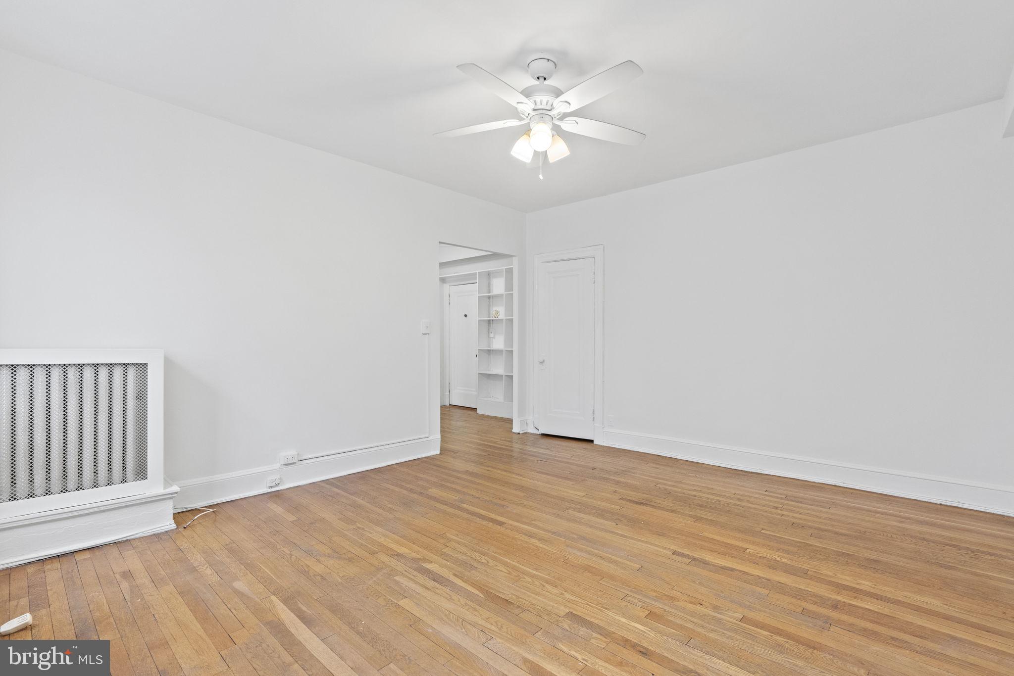 2227 20th St NW #302