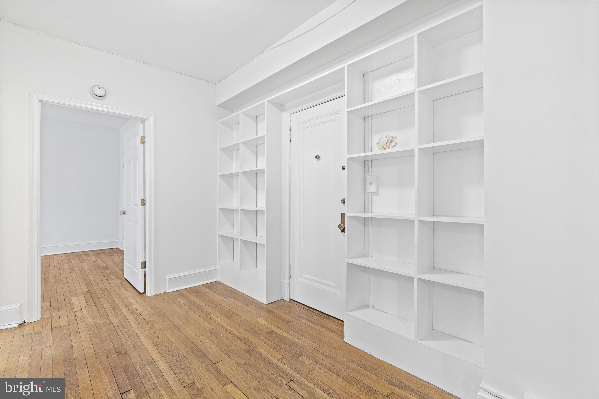 2227 20th St NW #302